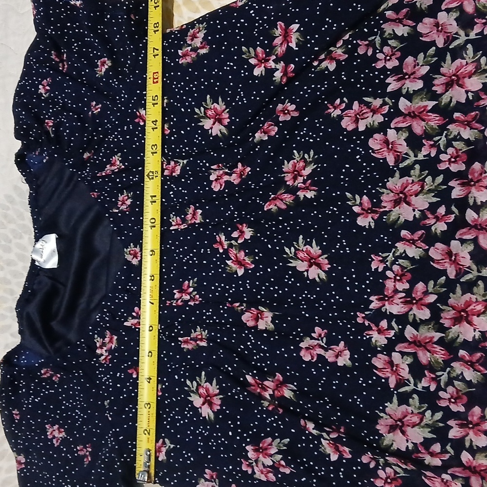 Siren Lily Navy Floral Blouse - Picture 10 of 11